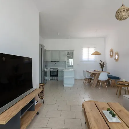 And Spacious In Paros * Nausa