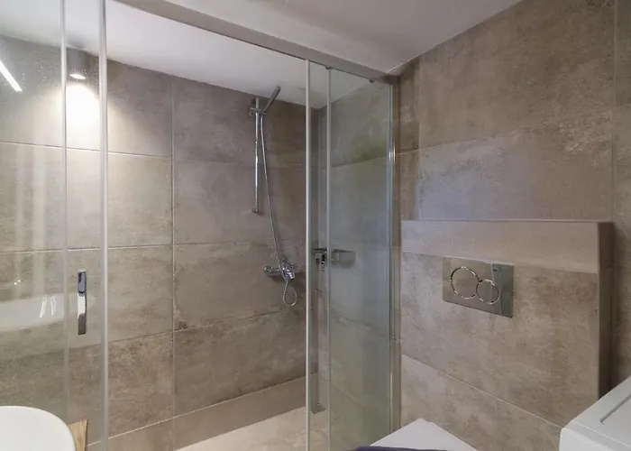 And Spacious In Paros Apartment *