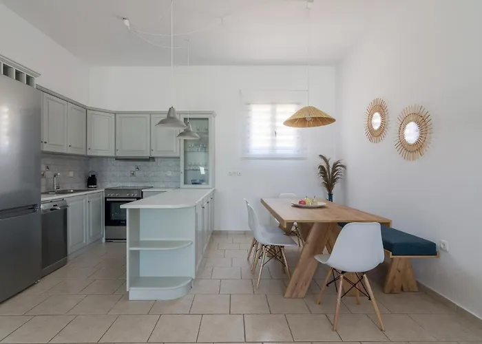 Lägenhet And Spacious In Paros *